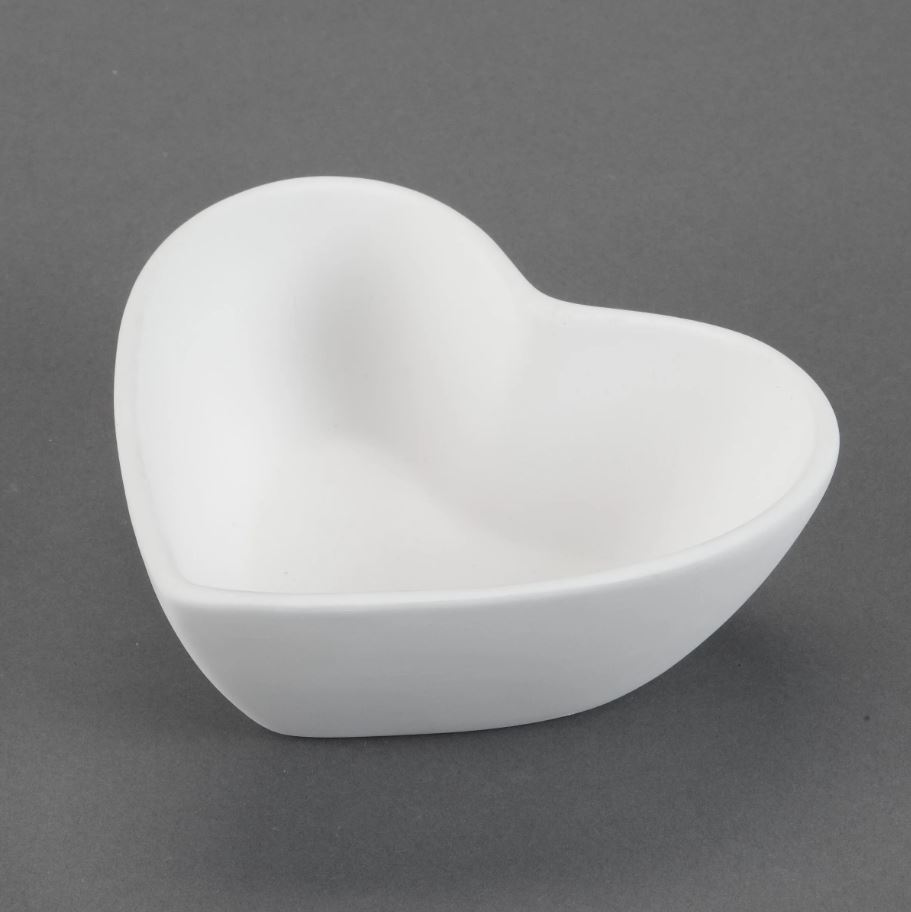 DB30616 2.25 x 6 x 5.5in Small Heart Bowl